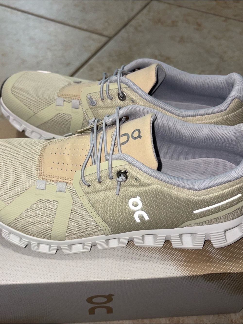 ON WOMEN’S CLOUD 5 HAZE SAND Running Shoes Brown- size 9- NEW - Picture 4 of 7